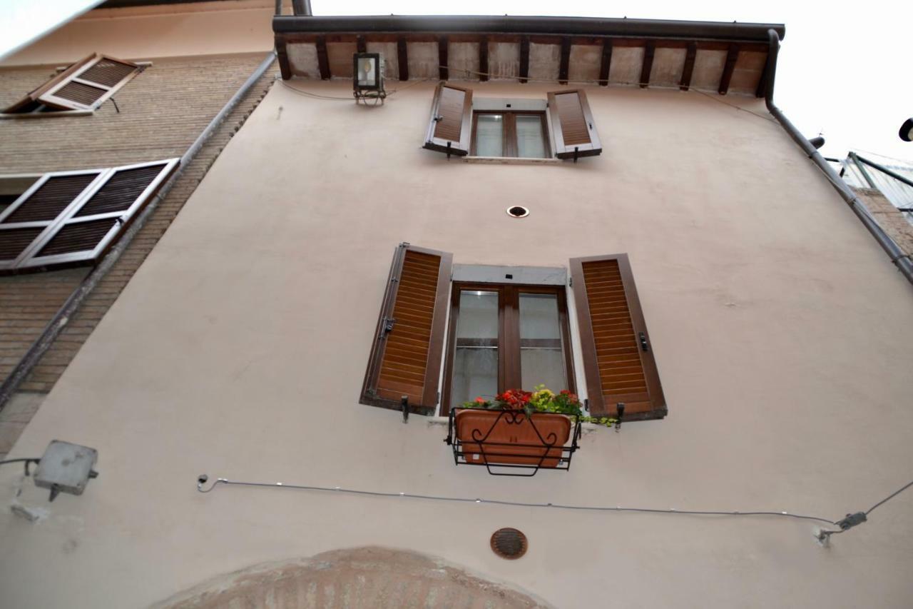 Torrecielo Villa Foligno Bagian luar foto